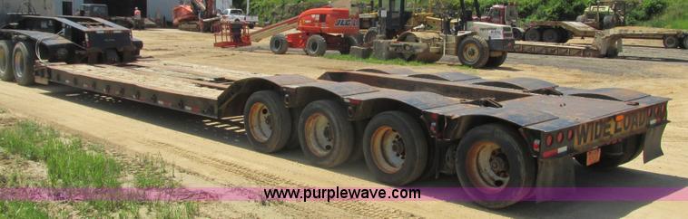 image for item K4034 1998 Witzco Challenger RG-60 lowboy equipment trailer