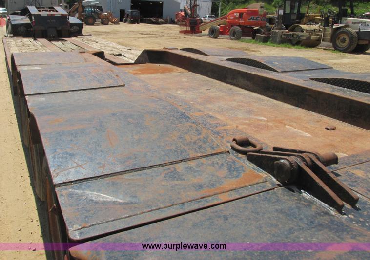 image for item K4034 1998 Witzco Challenger RG-60 lowboy equipment trailer