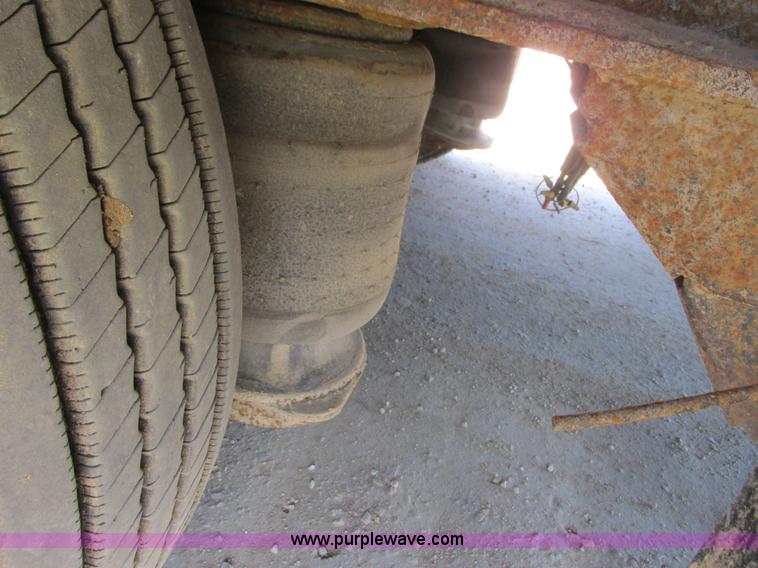 image for item K4034 1998 Witzco Challenger RG-60 lowboy equipment trailer