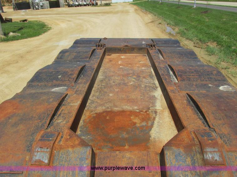 image for item K4034 1998 Witzco Challenger RG-60 lowboy equipment trailer