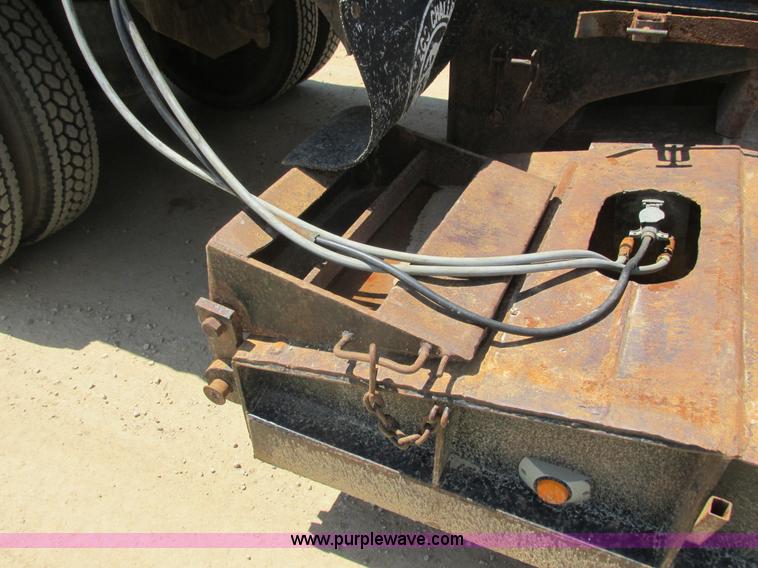 image for item K4034 1998 Witzco Challenger RG-60 lowboy equipment trailer