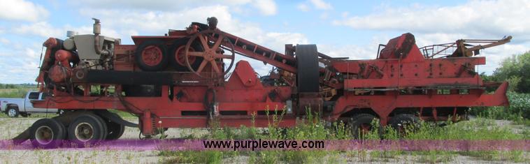 image for item K4039 Universal 40X24 roll crusher