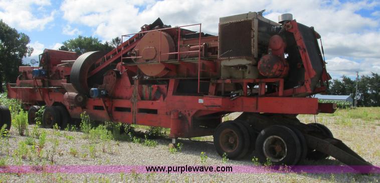image for item K4039 Universal 40X24 roll crusher