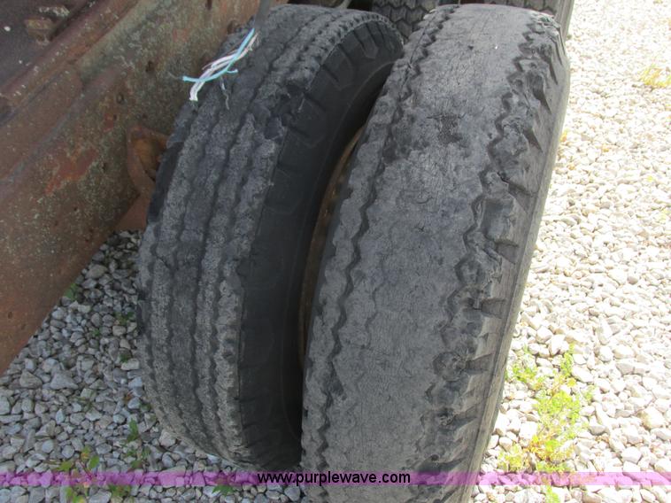 image for item K4039 Universal 40X24 roll crusher