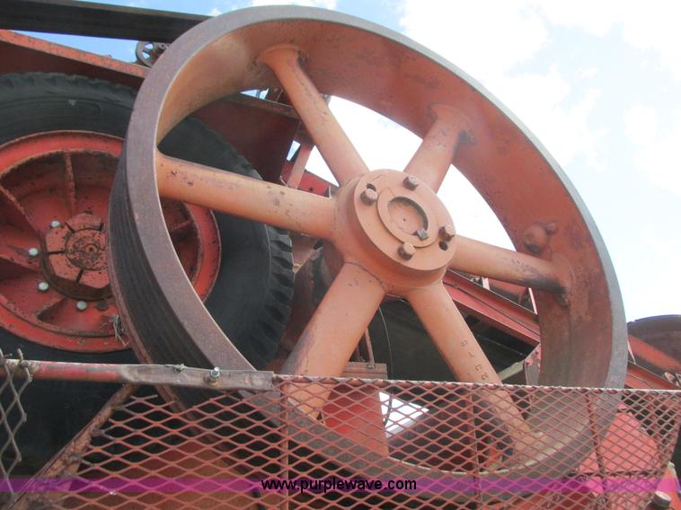 image for item K4039 Universal 40X24 roll crusher