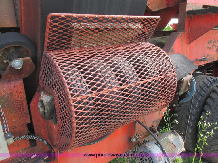 image for item K4039 Universal 40X24 roll crusher