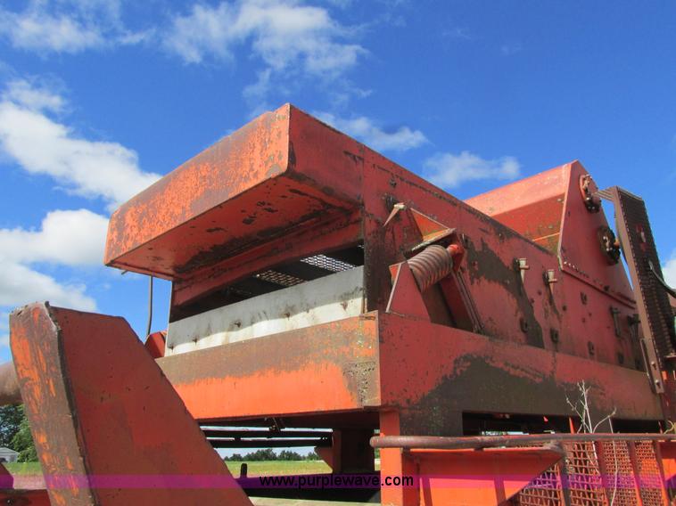 image for item K4039 Universal 40X24 roll crusher