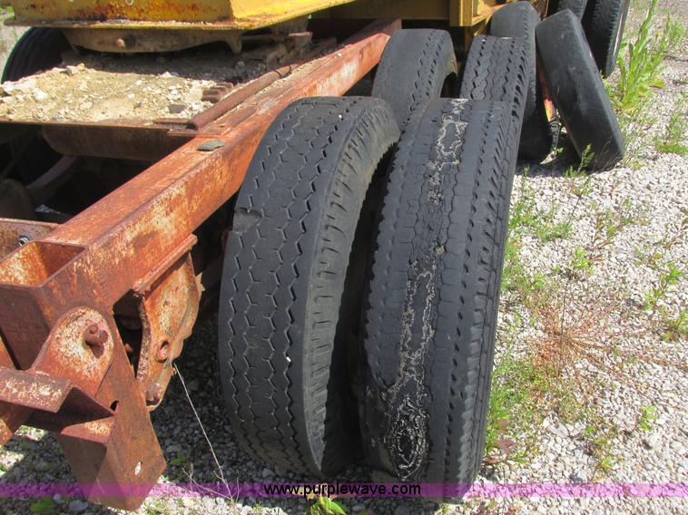 image for item K4042 Hammer-roll double roll impact crusher