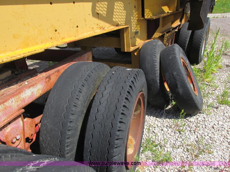 image for item K4042 Hammer-roll double roll impact crusher