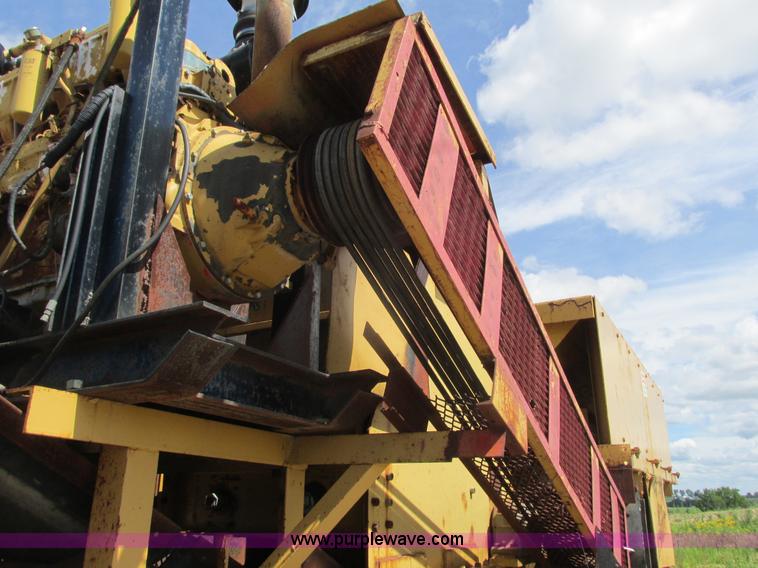 image for item K4042 Hammer-roll double roll impact crusher