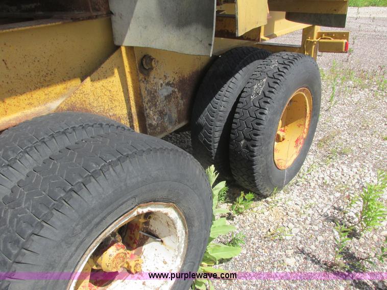 image for item K4042 Hammer-roll double roll impact crusher