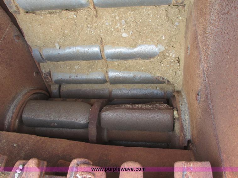 image for item K4042 Hammer-roll double roll impact crusher