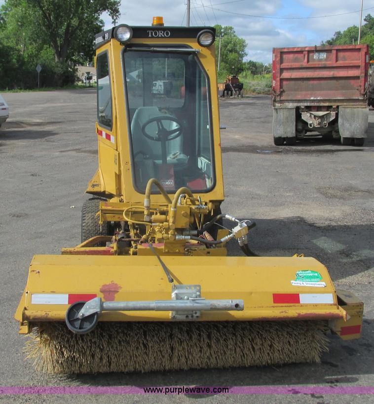 image for item K4046 Toro Groundsmaster 325D broom