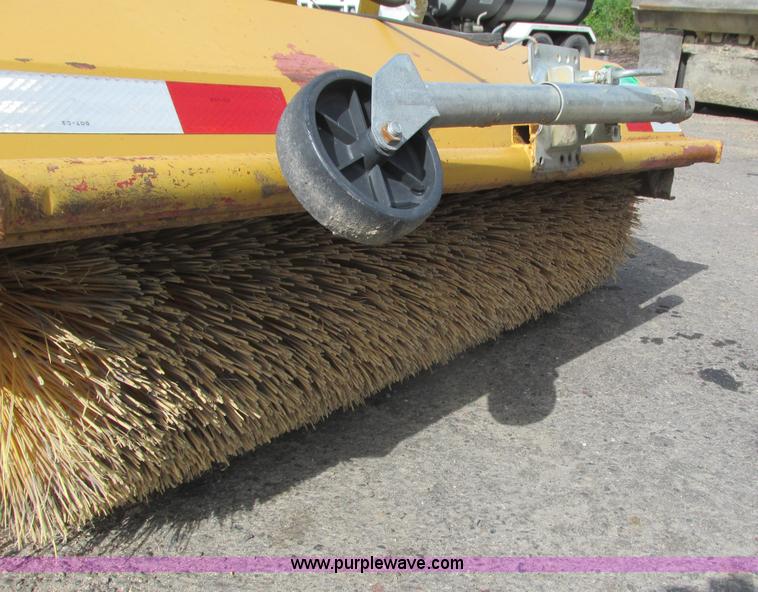 image for item K4046 Toro Groundsmaster 325D broom