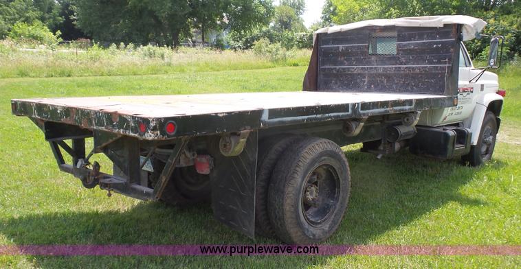 image for item K4593 1977 Chevrolet C65 dump flatbed truck