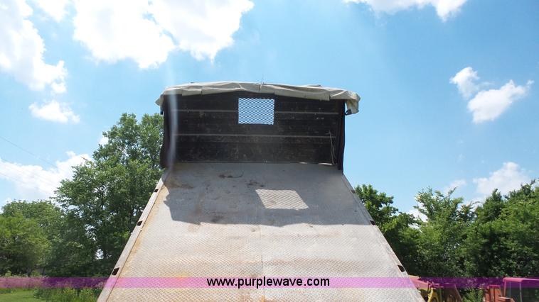 image for item K4593 1977 Chevrolet C65 dump flatbed truck