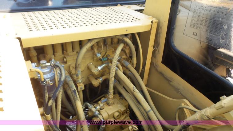 image for item K4622 1995 Caterpillar 311 excavator