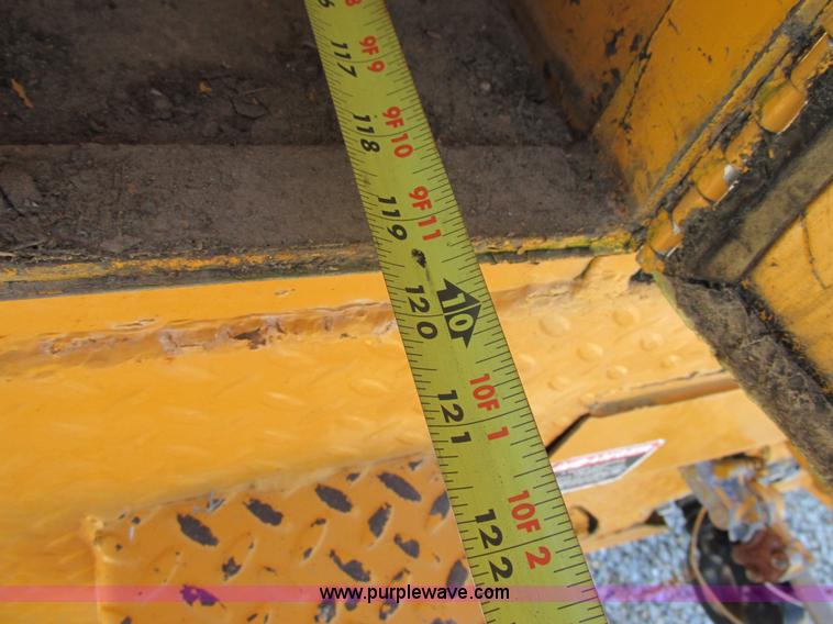 image for item K5079 1993 International 4900 bucket truck