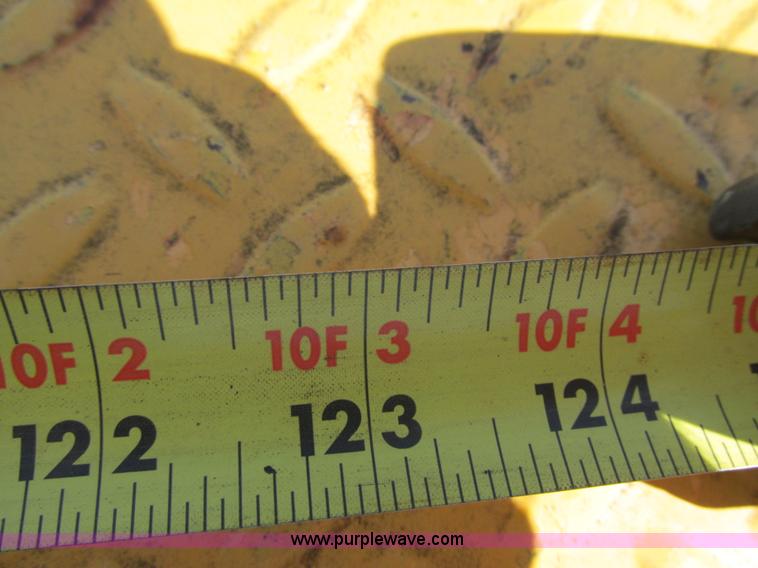 image for item K5079 1993 International 4900 bucket truck