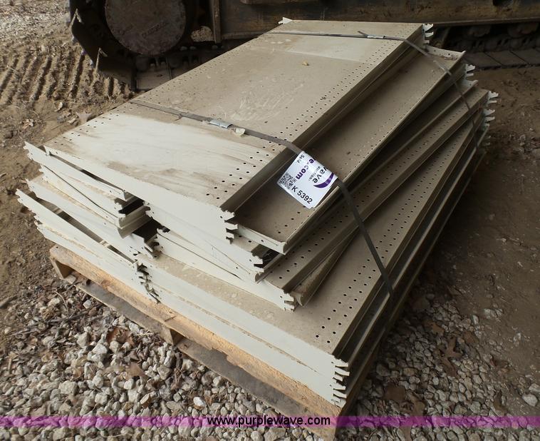 image for item K5392 Retail display shelving