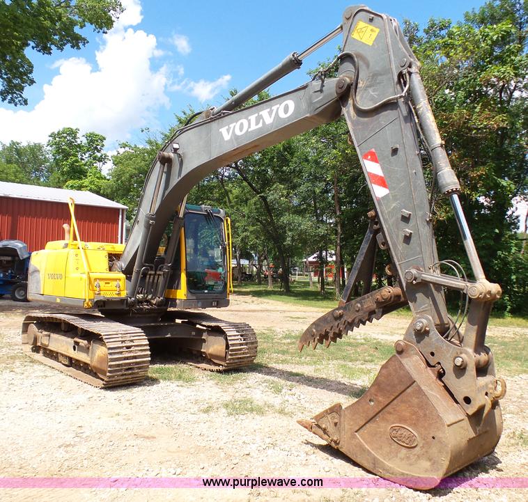 image for item K5393 2005 Volvo EC160B excavator