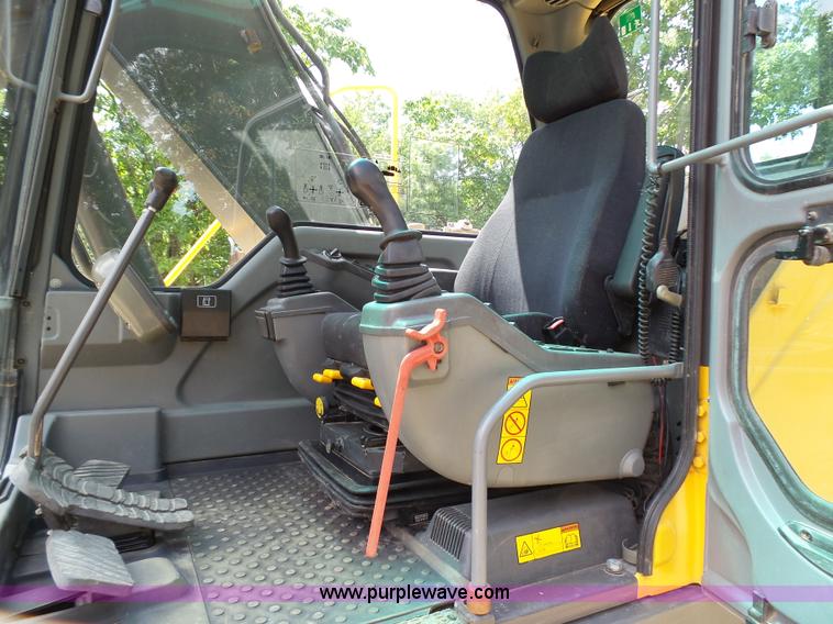 image for item K5393 2005 Volvo EC160B excavator