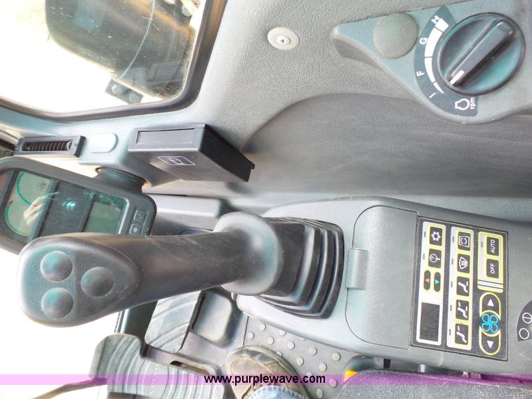 image for item K5393 2005 Volvo EC160B excavator