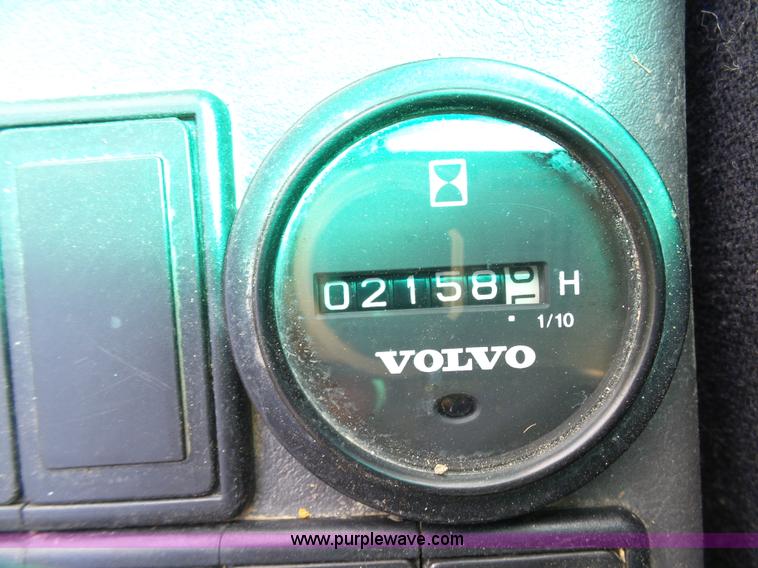 image for item K5393 2005 Volvo EC160B excavator