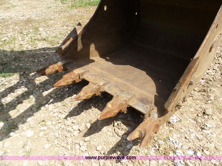 image for item K5393 2005 Volvo EC160B excavator