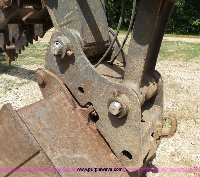 image for item K5393 2005 Volvo EC160B excavator