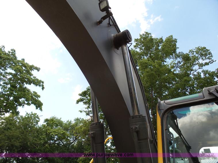 image for item K5393 2005 Volvo EC160B excavator