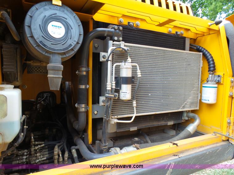 image for item K5393 2005 Volvo EC160B excavator