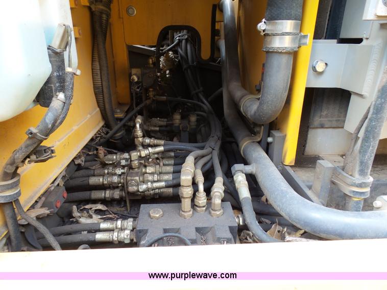 image for item K5393 2005 Volvo EC160B excavator