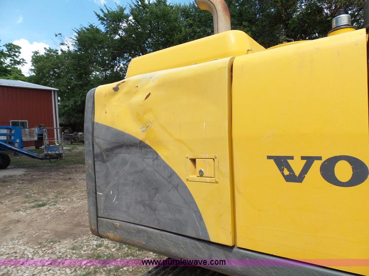image for item K5393 2005 Volvo EC160B excavator