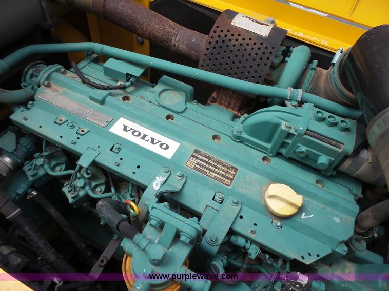 image for item K5393 2005 Volvo EC160B excavator