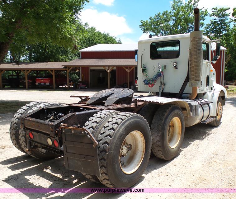 image for item K5396 1998 International 9100 semi truck