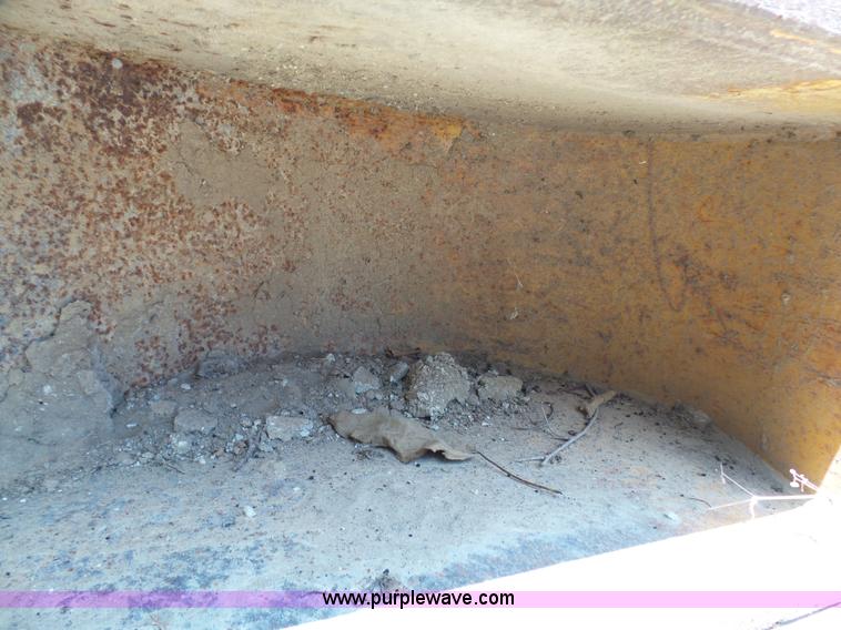 image for item K5412 Caterpillar backhoe bucket