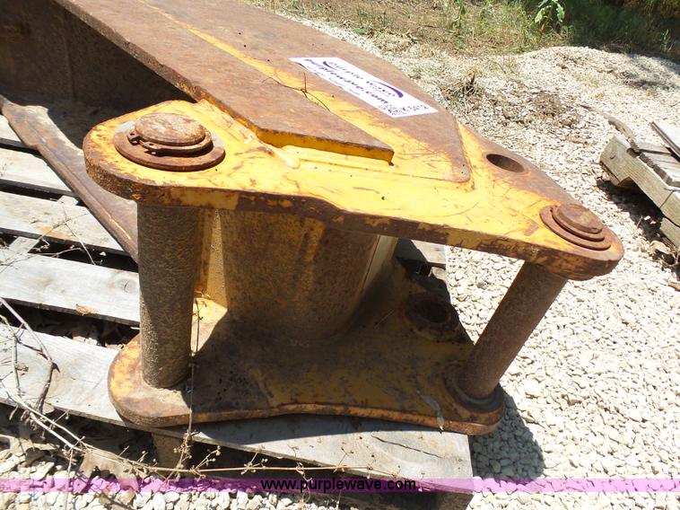 image for item K5412 Caterpillar backhoe bucket