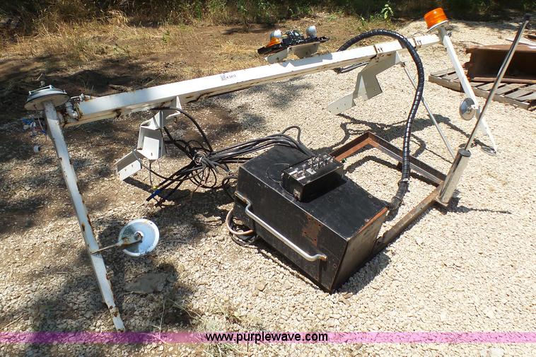 image for item K5413 Electric over hydraulic extendable mirrors and lights