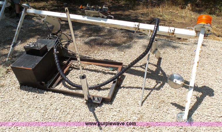 image for item K5413 Electric over hydraulic extendable mirrors and lights