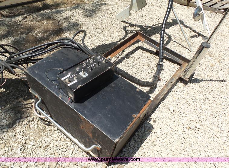 image for item K5413 Electric over hydraulic extendable mirrors and lights