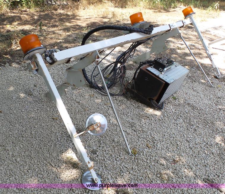 image for item K5414 Electric over hydraulic extendable mirrors and lights