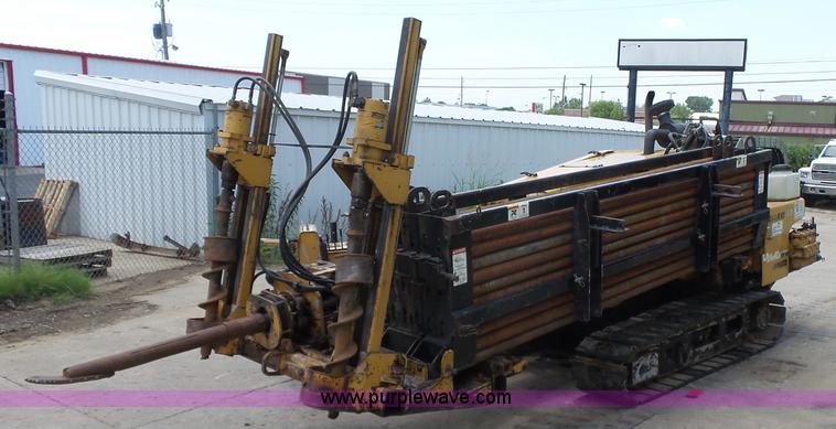 image for item K7111 2000 Vermeer D24X40A directional boring unit