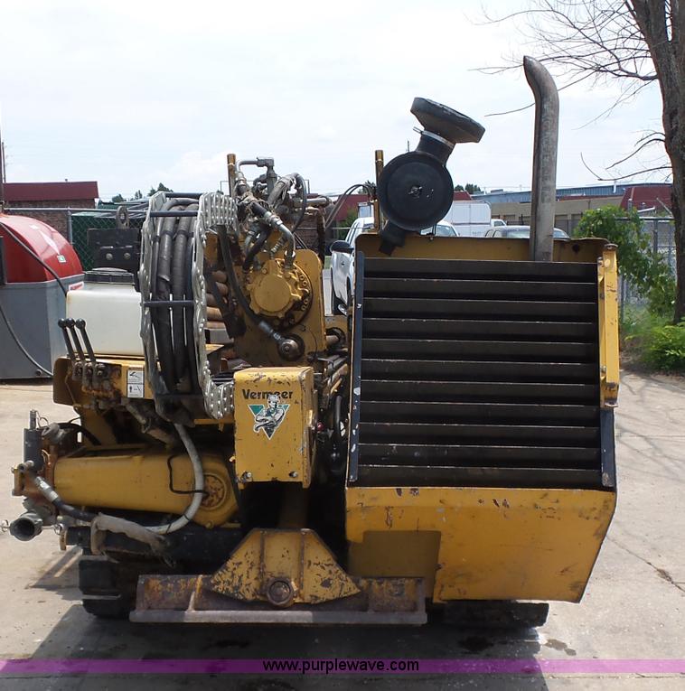 image for item K7111 2000 Vermeer D24X40A directional boring unit