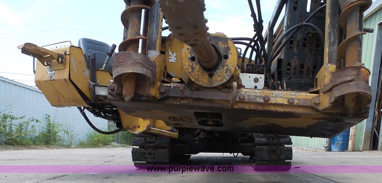 image for item K7111 2000 Vermeer D24X40A directional boring unit