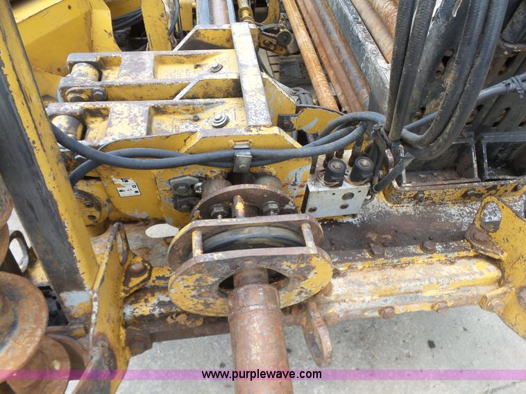 image for item K7111 2000 Vermeer D24X40A directional boring unit