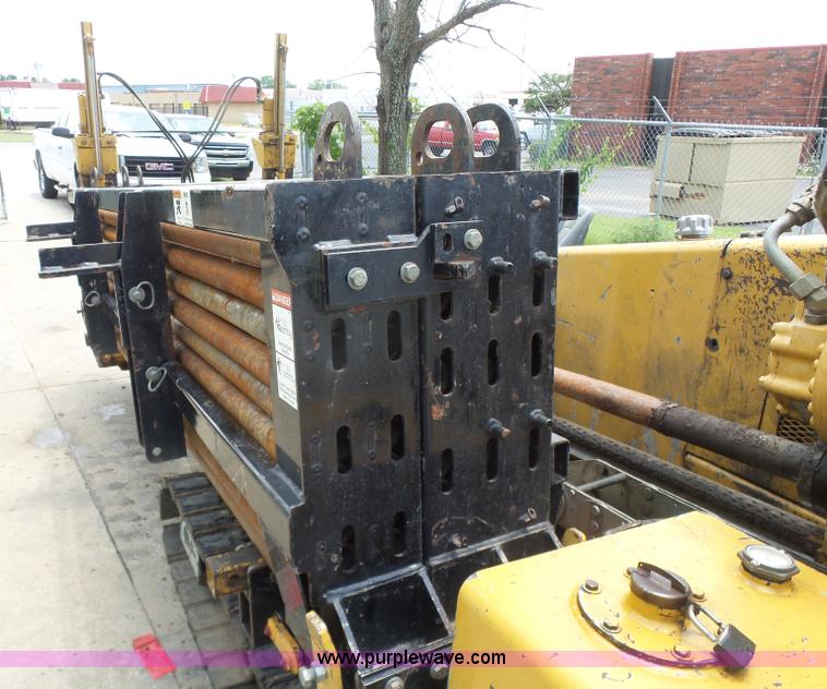 image for item K7111 2000 Vermeer D24X40A directional boring unit
