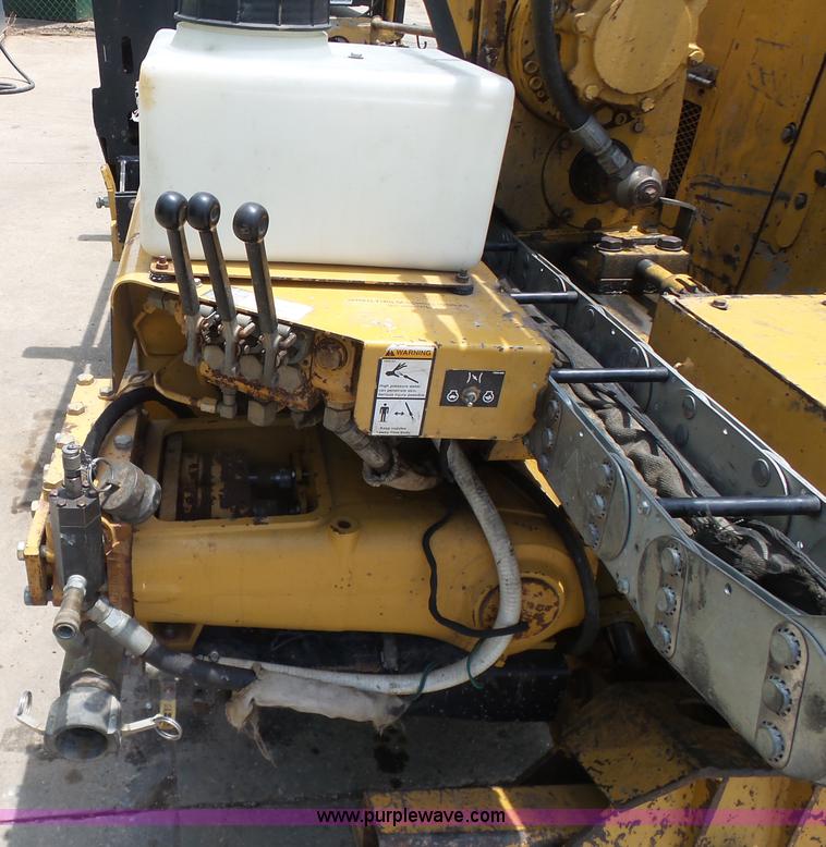 image for item K7111 2000 Vermeer D24X40A directional boring unit