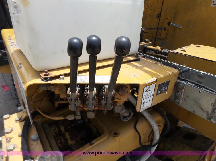 image for item K7111 2000 Vermeer D24X40A directional boring unit