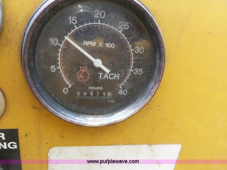 image for item K7111 2000 Vermeer D24X40A directional boring unit